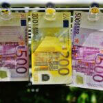 Contraffazione in lieve aumento: nel 2023 ritirate 467mila banconote false