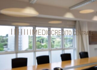 MCC: utili netti in aumento nel 2025 a €82,7 milioni (+16%) MCC_sala_meeting
