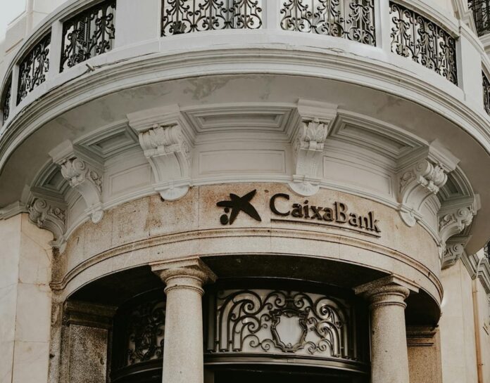 Caixa_Bank_insegna
