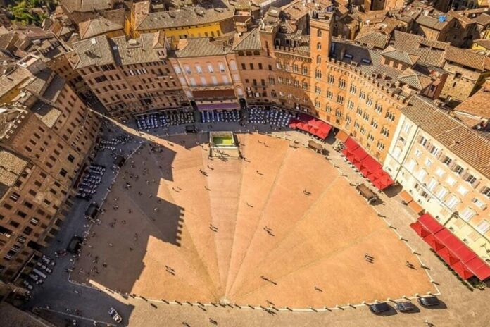Siena-piazza-del-campo