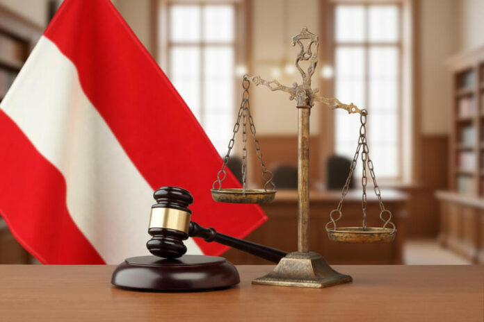 Austria-gavel-tribunale-giustizia