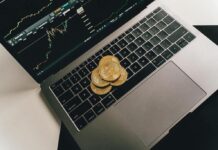 Banche e criptovalute ai ferri corti negli Stati Uniti sui token ad alto rendimento cryptocurrency-trading