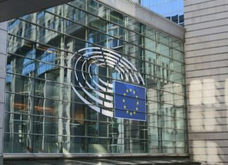 Europa: approvato definitivamente dal Parlamento pacchetto per la gestione delle crisi bancarie Parlamento-Europeo