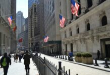 Usa: sempre più in tensione il mercato degli immobili commerciali USA-financial-district