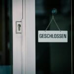 Germania: ogni mese 2000 aziende presentano istanza di fallimento Germania-fallimenti-cartello-chiusura