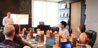 corporate-board-meeting