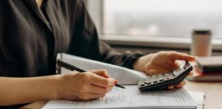 Analisi sulla puntualità dei pagamenti delle aziende europee nel report Cribis 2025