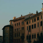 Tecnocasa, mercato immobiliare in crescita ma con segnali di rallentamento Edifici residenziali nel mercato immobiliare italiano