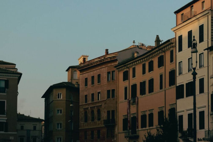 Edifici residenziali nel mercato immobiliare italiano